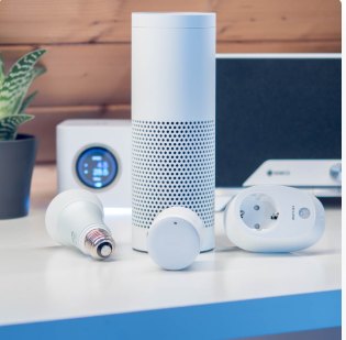 Smart speaker set